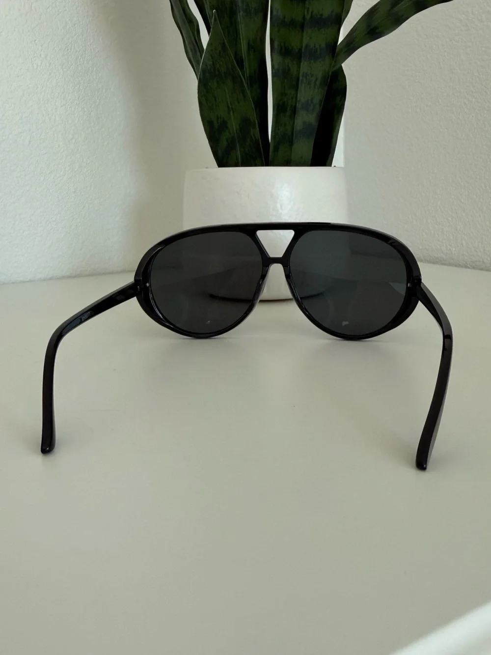 New Black Oversized Aviator Sunglasses with Gold Accents